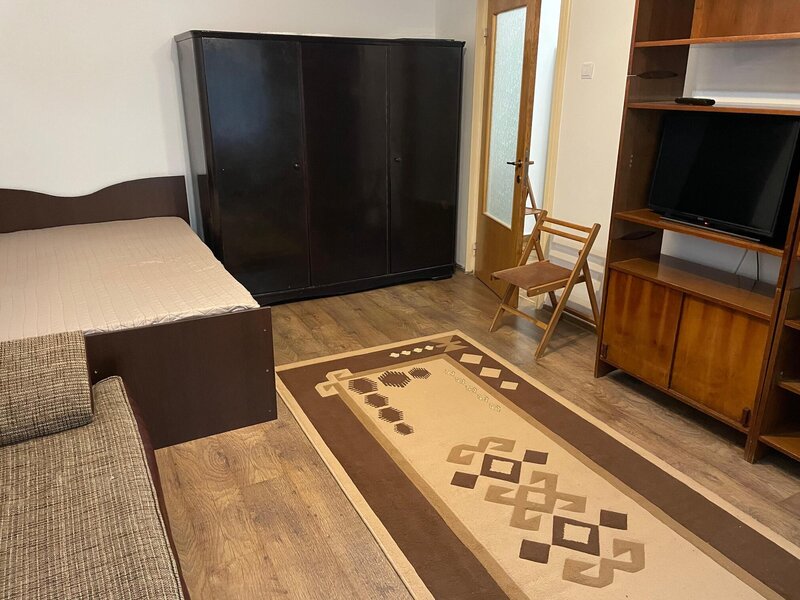 Drumul Taberei garsoniera 34 mp zona Valea Argesului